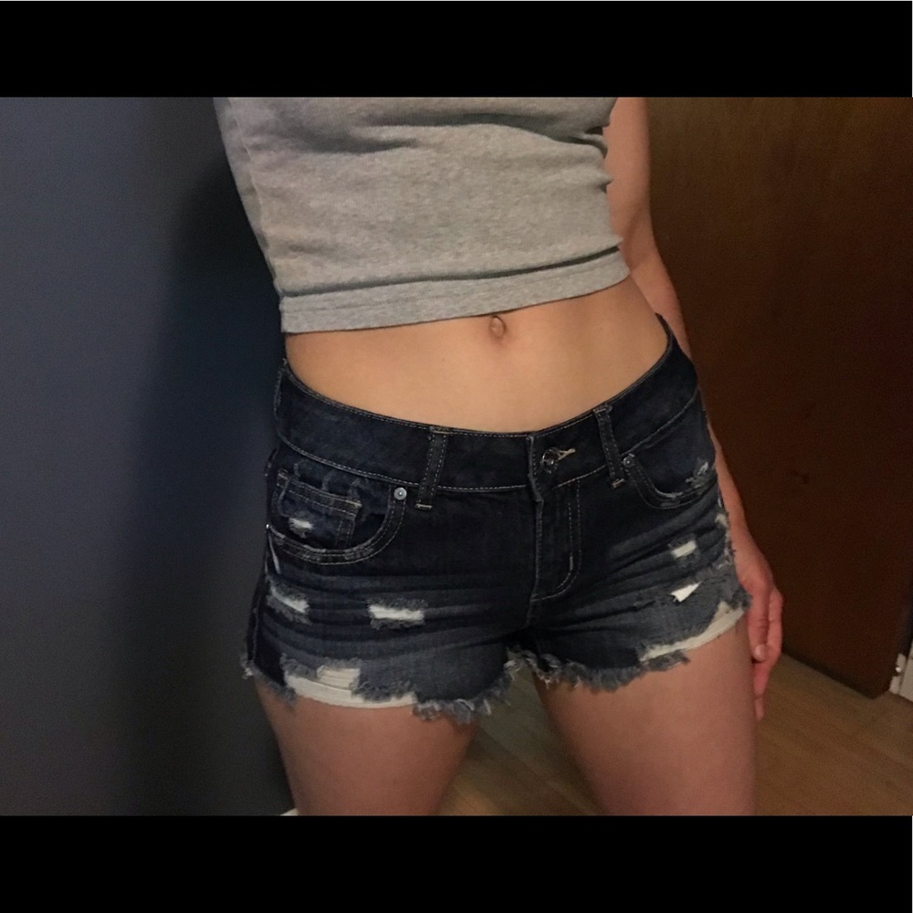 EMPYRE - Jenna low rise shorts size 3